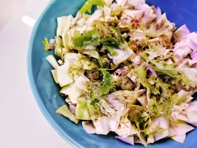 Овощной салат с песто и домашним майонезом