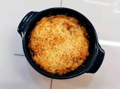 Нежный жюльен с тремя видами сыра