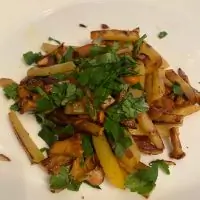 Жареная картошка с лисичками