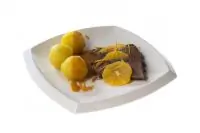 Говядина, тушенная с апельсинами