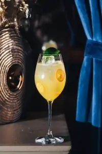 Коктейль «Юдзу и кумкват»