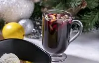 Глинтвейн из вишневого пива с малиновым пюре