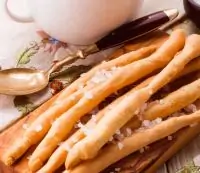 Соленые «пальчики» к бульону