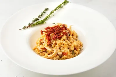 Армянское ризотто из дзавара с вешенками и вялеными томатами