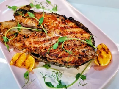 Сливочный стейк семги на сковороде гриль