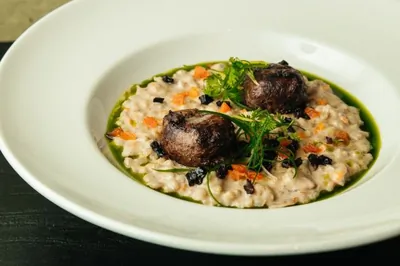 Шотландское перлотто с грибами и митболами из баранины