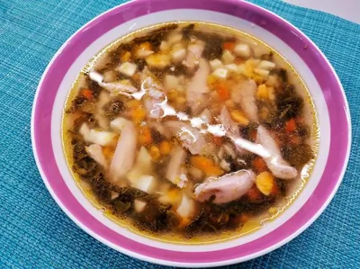 Щи из курицы и индейки с щавелем и крапивой