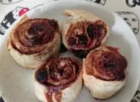 Завитушки с корицей и изюмом