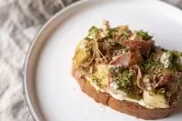 Бутерброд с грушей