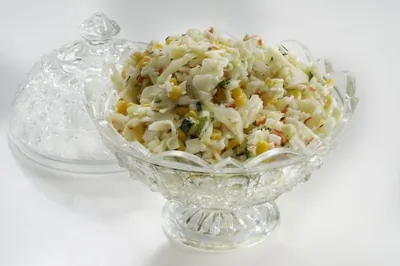 Крабовый салат с яйцами