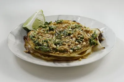 Печеная капуста в азиатском соусе