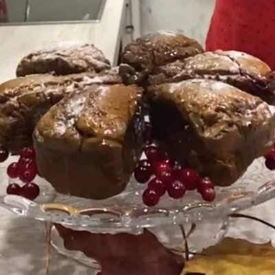 Торт-пряник с начинкой из брусники