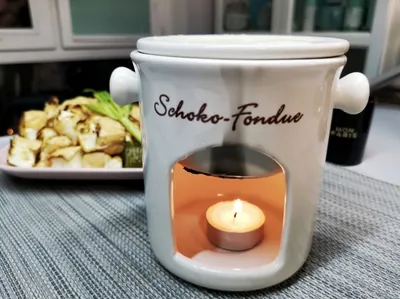 Фондю с сельдереем и обжаренным багетом