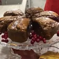 Торт-пряник с начинкой из брусники