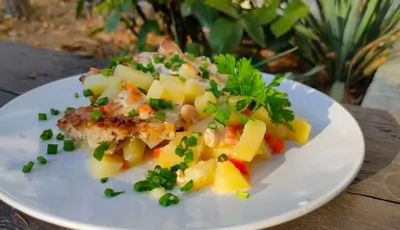 Картошка с фаршем и фасолью в духовке