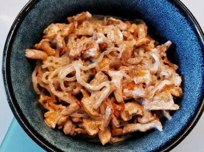 Спагетти ширатаки с лисичками