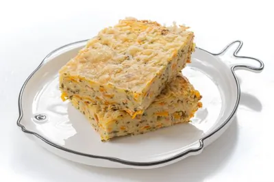 Творожная запеканка с копченой рыбой