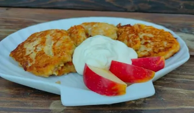 Оладьи из яблок с творогом