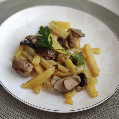 Жареха с лесными грибами