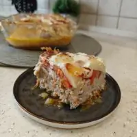 Запеканка с индейкой, кабачками и помидорами