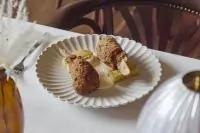 Куриные крылышки в стиле кордон-блю с хрустящей картошкой