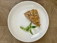 Мясная запеканка с кабачком и базиликом