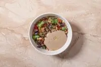 Зеленая гречка с грибами и соусом