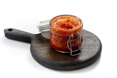 Аджика с яблоками