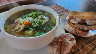 Щи куриные с грибами