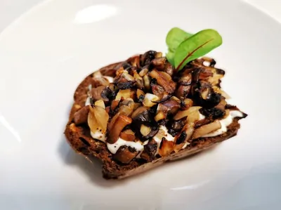 Бутерброд с грибами