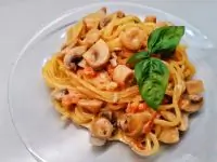 Кето-спагетти с грибами