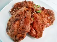 Нежный стейк из свиной шеи