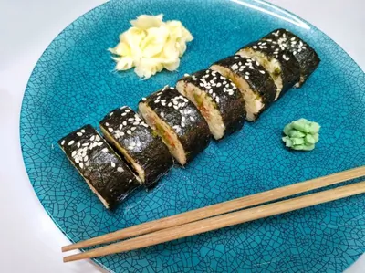 Кето-роллы из цветной капусты с тунцом