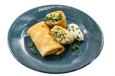 Блины с луком и яйцом