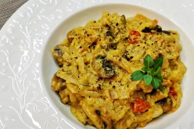 Кето-паста с беарнским соусом