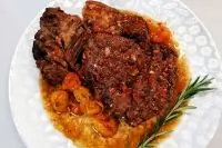 Телячья шея в духовке