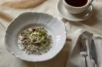 Гречка с пармезаном и песто