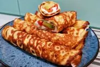 Блины с семгой и авокадо