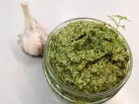 Песто из кейла и руколы