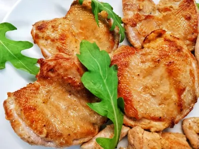 Сочное перепелиное филе, обжаренное на сковороде