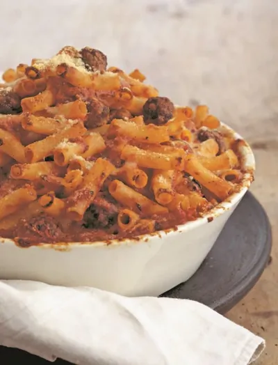 Запеченные зити с мелкими фрикадельками