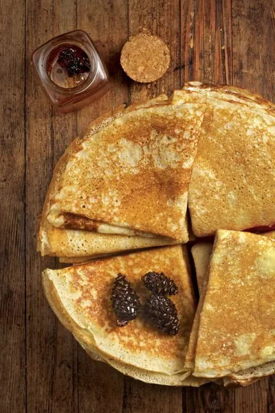 Пшеничные блины из кислого теста