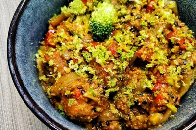 Вок с тефтельками