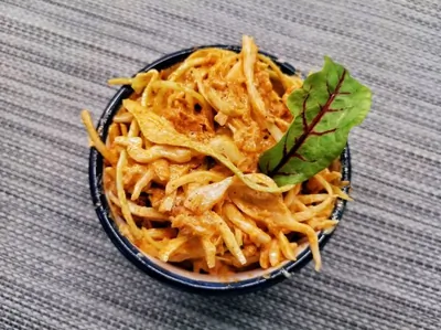 Коулсло с кабачком