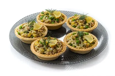 Тарталетки с печенью трески