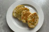 Ленивые пирожки с яйцом и луком
