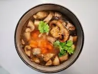 Куриный суп с грибами