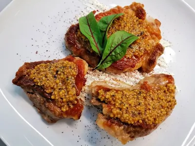 Стейк из свинины по-французски