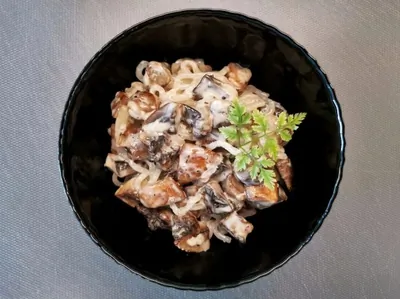 Спагетти ширатаки с грибами