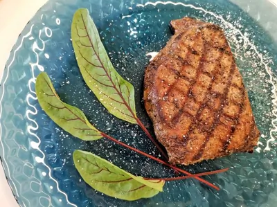 Острый стейк из телячьей печени